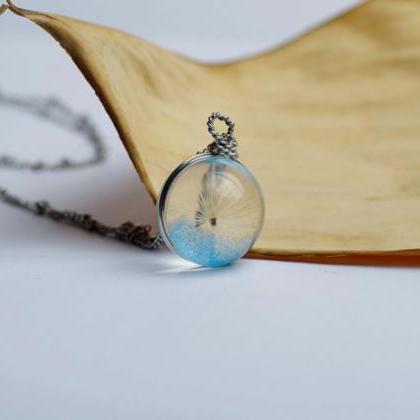 Stylish Crystal Glass Necklace Dandelion Pendant..